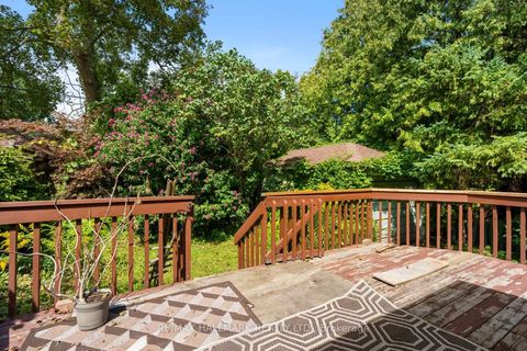 Photo 31 at 48 Chatsworth Drive, Lawrence Park South, Toronto
