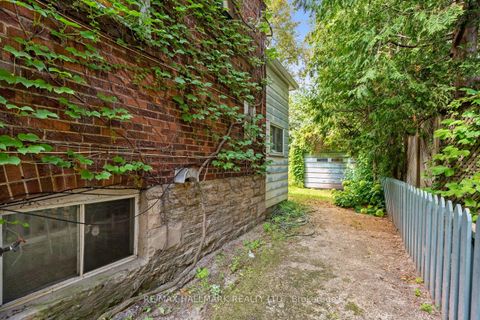Photo 32 at 48 Chatsworth Drive, Lawrence Park South, Toronto
