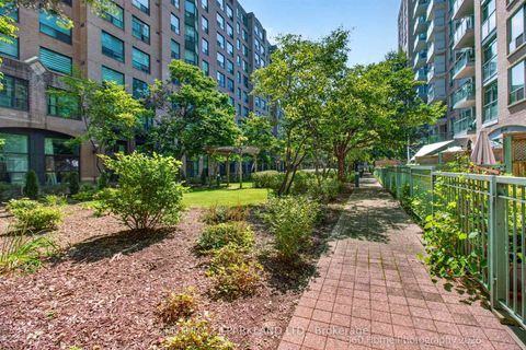 Photo 19 at 609 - 109 Front Street E, Moss Park, Toronto