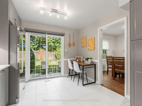 Photo 12 at 59 Marita Place, Glen Shields, Vaughan