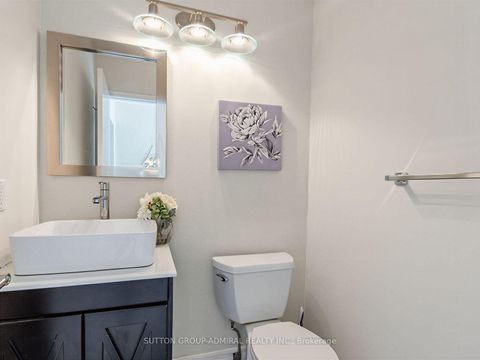 Photo 13 at 59 Marita Place, Glen Shields, Vaughan