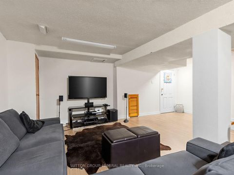 Photo 29 at 59 Marita Place, Glen Shields, Vaughan