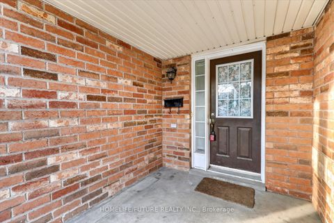 Photo 3 at 17 - 435 Middlefield Road, Agincourt North, Toronto