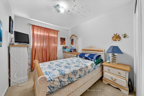 Photo 18 at 17 - 435 Middlefield Road, Agincourt North, Toronto