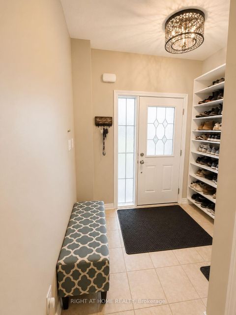 Photo 3 at 60 Zachary Place N, Vellore Village, Vaughan
