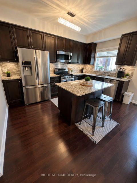 Photo 9 at 60 Zachary Place N, Vellore Village, Vaughan