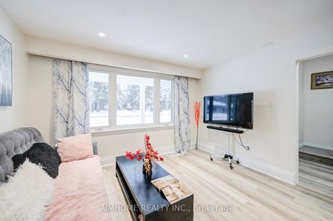 Photo 8 at 222 Richmond Street, Mill Pond, Richmond Hill