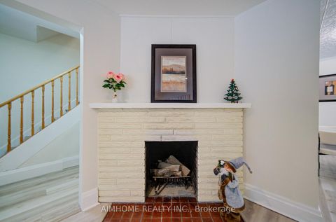 Photo 11 at 222 Richmond Street, Mill Pond, Richmond Hill