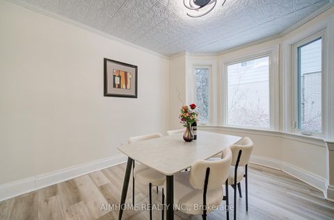 Photo 14 at 222 Richmond Street, Mill Pond, Richmond Hill