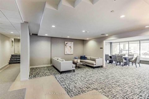 Photo 2 at 2112 - 15 Maitland Place, South St. James Town, Toronto