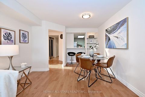 Photo 8 at 2112 - 15 Maitland Place, South St. James Town, Toronto
