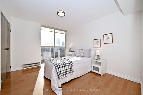 Photo 23 at 2112 - 15 Maitland Place, South St. James Town, Toronto