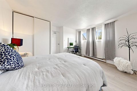Photo 19 at 146 - 311 Milestone Crescent, Aurora Village, Aurora