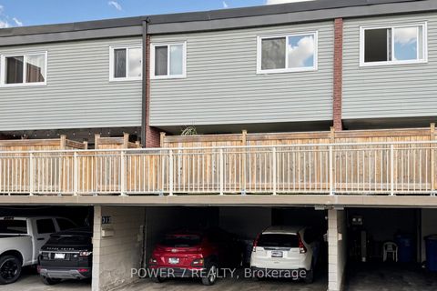 Photo 47 at 146 - 311 Milestone Crescent, Aurora Village, Aurora