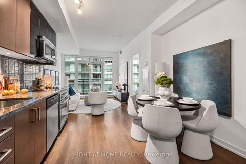 Photo 8 at 2306 - 89 Dunfield Avenue, Mount Pleasant West, Toronto