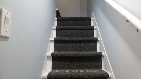 Photo 12 at 39 Grove Street W, Queen's Park, Barrie