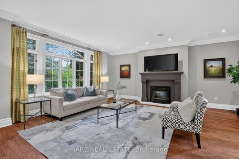 Photo 13 at 92 Willis Drive, Aurora Highlands, Aurora