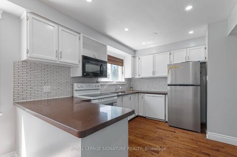 Photo 6 at 27 DAPHNE Crescent, Cundles East, Barrie