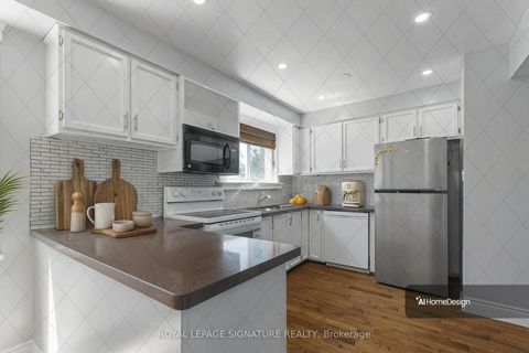 Photo 7 at 27 DAPHNE Crescent, Cundles East, Barrie