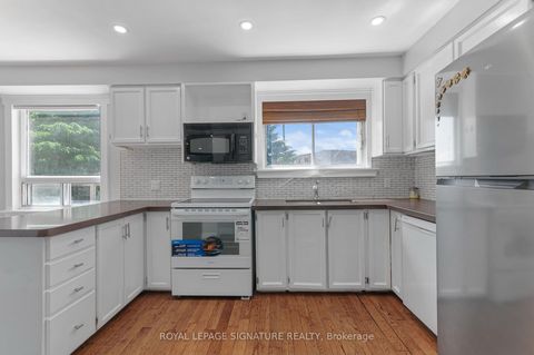 Photo 8 at 27 DAPHNE Crescent, Cundles East, Barrie
