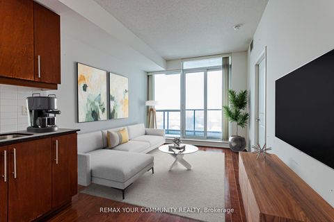 Photo 13 at 913 - 2885 Bayview Avenue, Bayview Village, Toronto