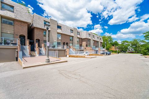 Photo 2 at 16 Dutch Myrtle Way, Don Mills, Toronto