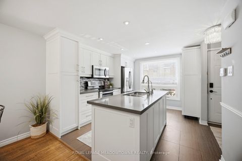 Photo 6 at 16 Dutch Myrtle Way, Don Mills, Toronto