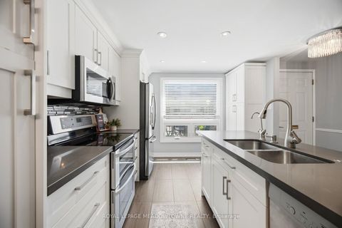 Photo 7 at 16 Dutch Myrtle Way, Don Mills, Toronto