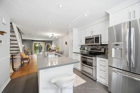 Photo 8 at 16 Dutch Myrtle Way, Don Mills, Toronto