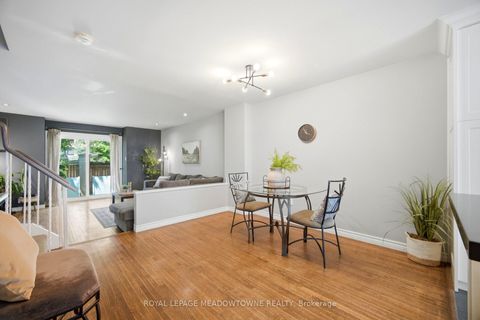 Photo 10 at 16 Dutch Myrtle Way, Don Mills, Toronto