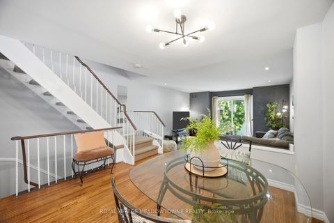 Photo 11 at 16 Dutch Myrtle Way, Don Mills, Toronto