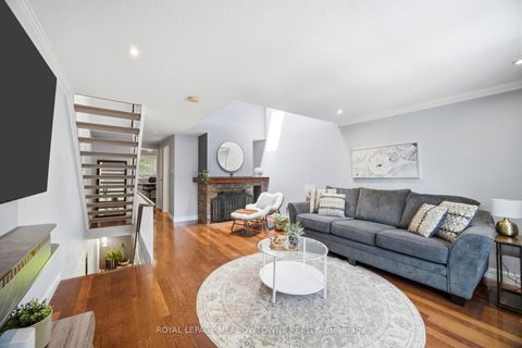 Photo 17 at 16 Dutch Myrtle Way, Don Mills, Toronto
