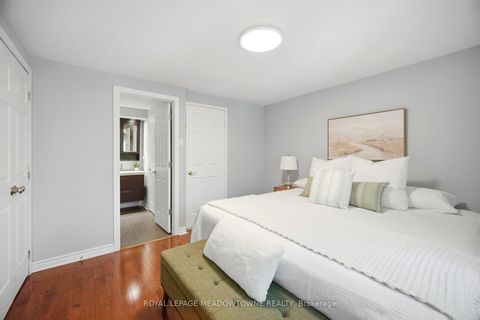 Photo 30 at 16 Dutch Myrtle Way, Don Mills, Toronto