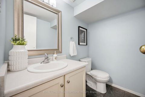 Photo 36 at 16 Dutch Myrtle Way, Don Mills, Toronto