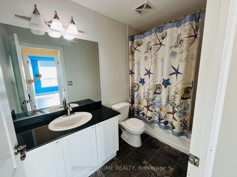 Photo 12 at LPH209 - 15 North Park Road, Beverley Glen, Vaughan