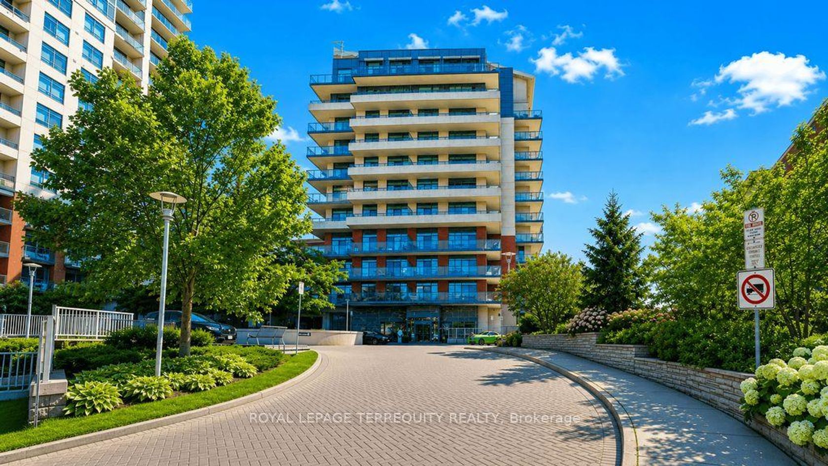 202 - 35 Fontenay Court, Humber Valley, Toronto photo 8