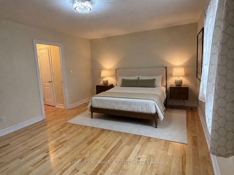 Photo 13 at 43 Riverlea Drive, Humber Heights, Toronto
