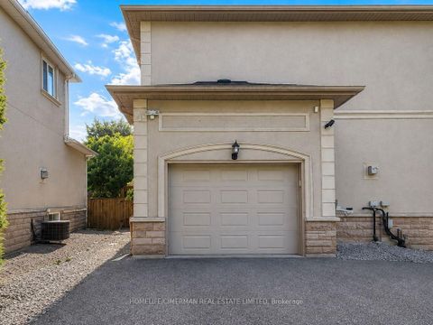 Photo 25 at 43 Riverlea Drive, Humber Heights, Toronto