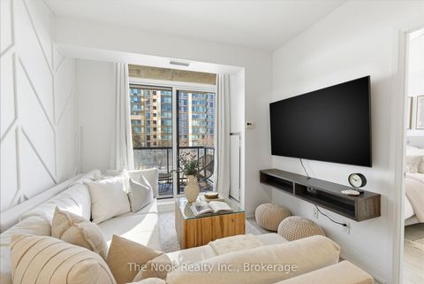 Photo 8 at 609 - 3655 Kingston Road, Scarborough Village, Toronto