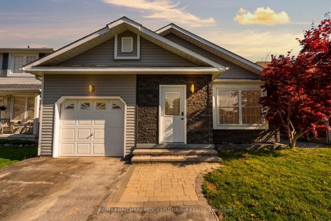 Photo 1 at 44 Knicely Road, Painswick North, Barrie