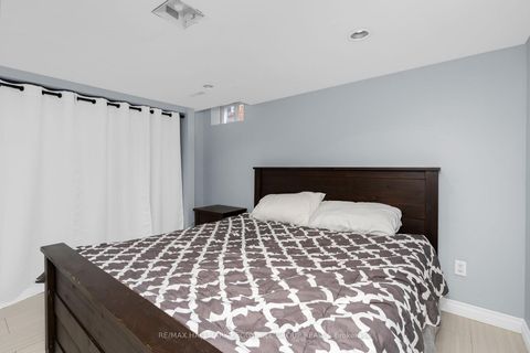 Photo 15 at 44 Knicely Road, Painswick North, Barrie