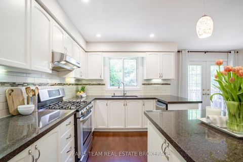 Photo 7 at 46 Bell Street, Ardagh, Barrie