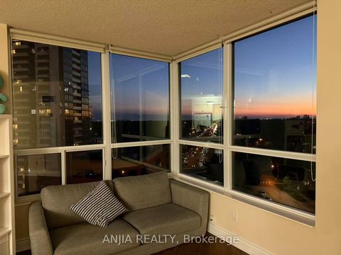 Photo 12 at 903 - 5 Northtown Way, Willowdale East, Toronto