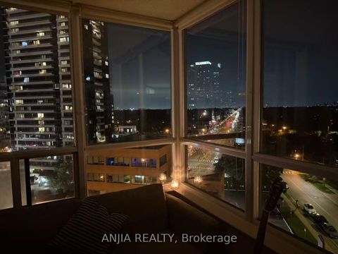 Photo 13 at 903 - 5 Northtown Way, Willowdale East, Toronto