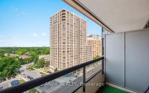 Photo 15 at 903 - 5 Northtown Way, Willowdale East, Toronto
