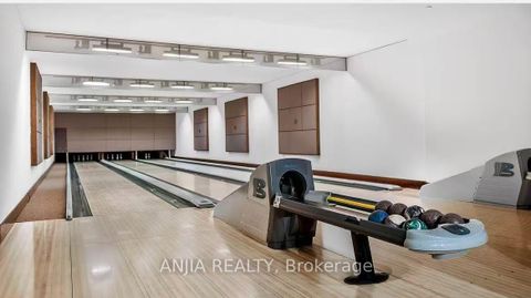 Photo 23 at 903 - 5 Northtown Way, Willowdale East, Toronto
