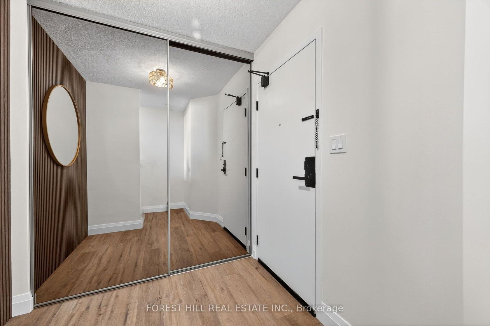 1211 - 11 Wincott Drive, The Westway, Toronto photo number 2