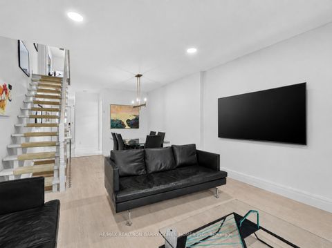 Photo 8 at 21 Birchbank Lane, Don Mills, Toronto