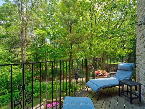 Photo 10 at 21 Birchbank Lane, Don Mills, Toronto