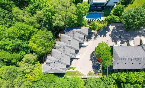 Photo 26 at 21 Birchbank Lane, Don Mills, Toronto